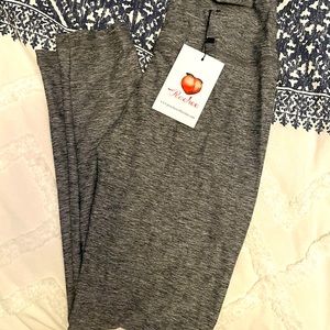 Peachee Collection Leggings